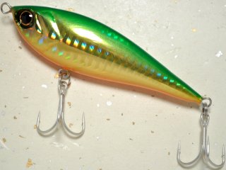 ハンドメイドミノー鱒百屋yuuki様オーダー品 M澤さんからお借りしている ハンドメイドルアー。 ハンドメイド