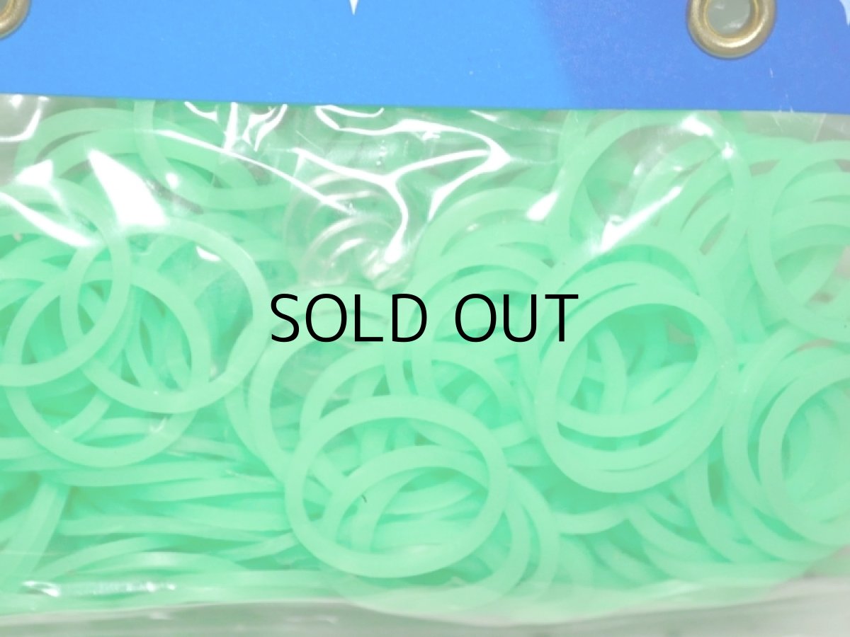 画像2: ハナヤマ ルアー絡まらなーい！シリコンバンド＆クリップ 蓄光タイプ 約150本：蓄光グリーン【ネコポス配送可】 (2)